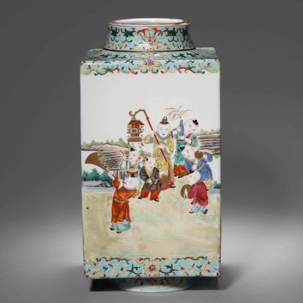 Famille Rose Infant Play Square Vase