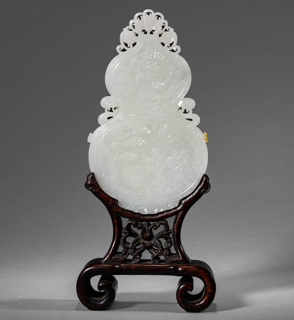 3145：A White Jade Gourd-Shaped Screen with Longevity Poem