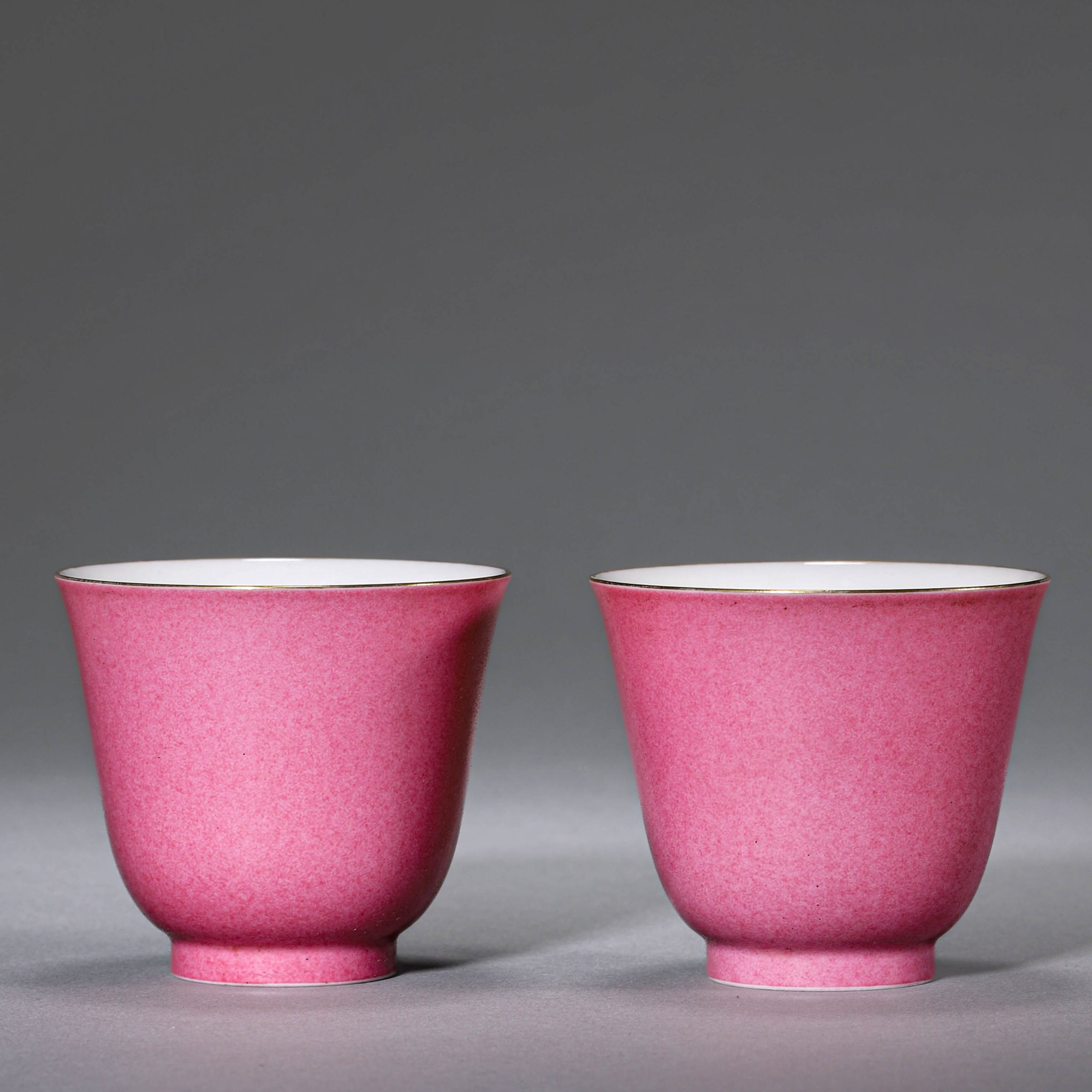 3024:A Pair of Yongzheng Mark and Period Rouge-Pink Glazed Cups