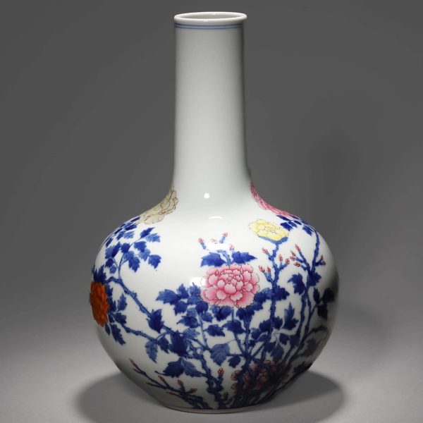 Famille Rose Floral Medallion Vase