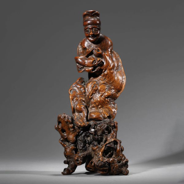 3373：Wood Carved Figure Ornament