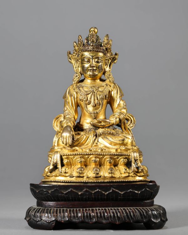 4276:A Tibetan Buddhist gilt bronze Avalokiteshvara statue.