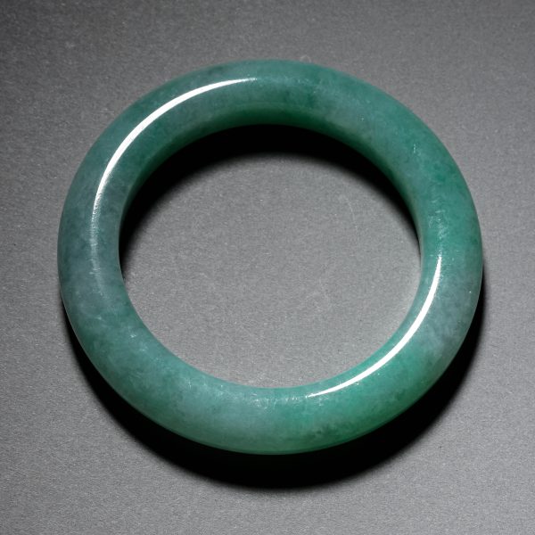 JADEITE BRACELET.
