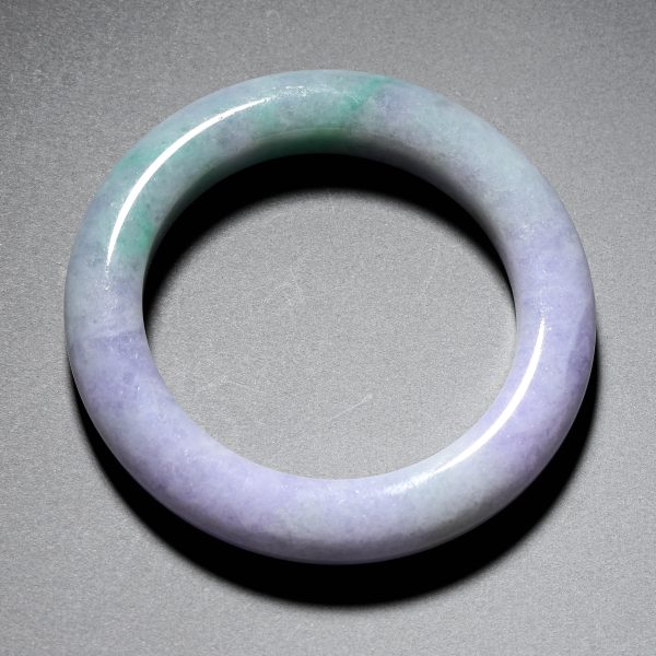 JADEITE BRACELET.